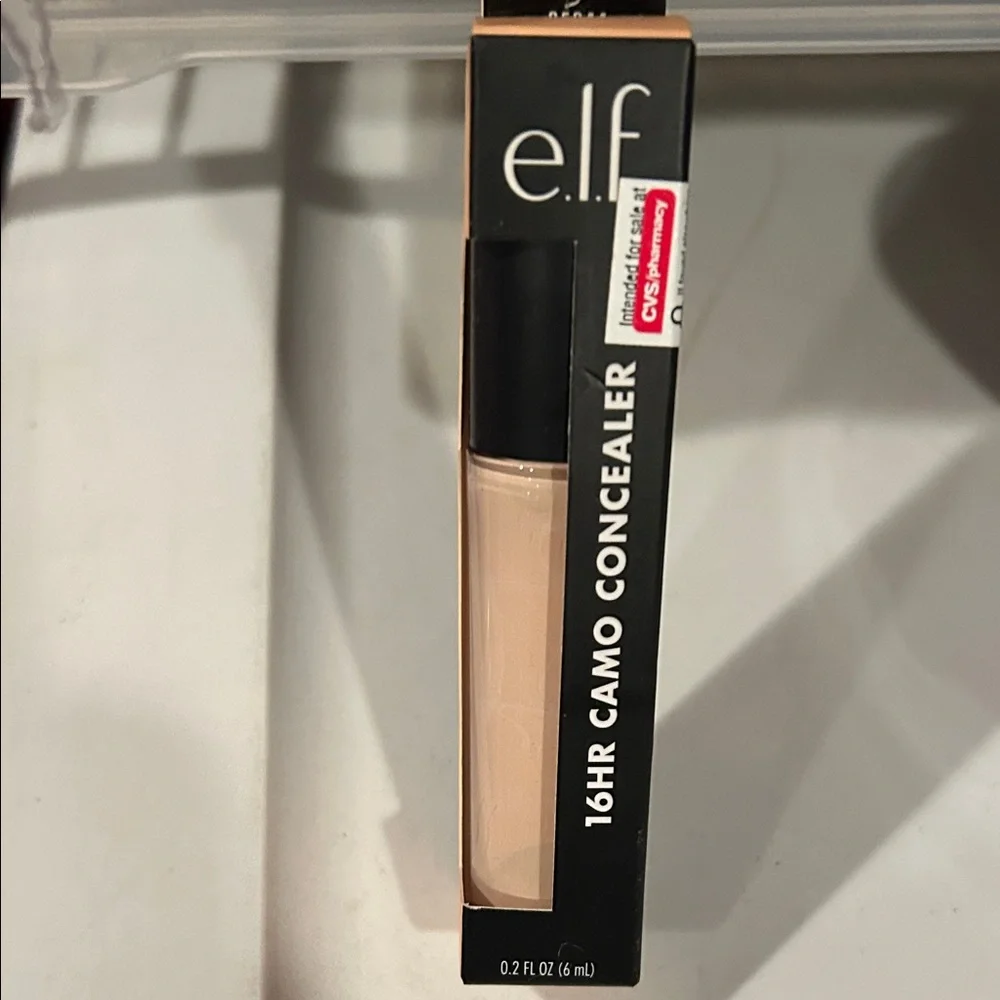 ELF 16HR CAMO CONCEALER LIGHT SAND NWT